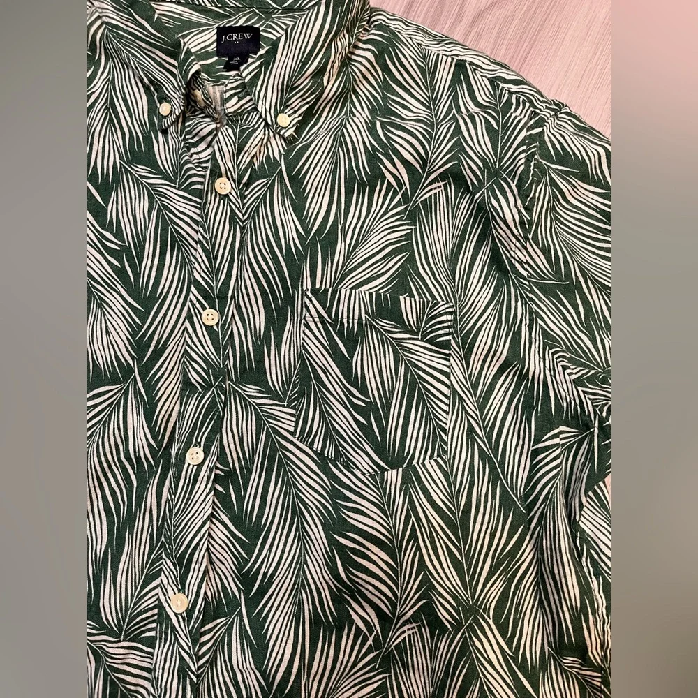 J.crew Green Leaf‎ Print Men's Shirt